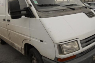 Traverse superieure RENAULT TRAFIC 1