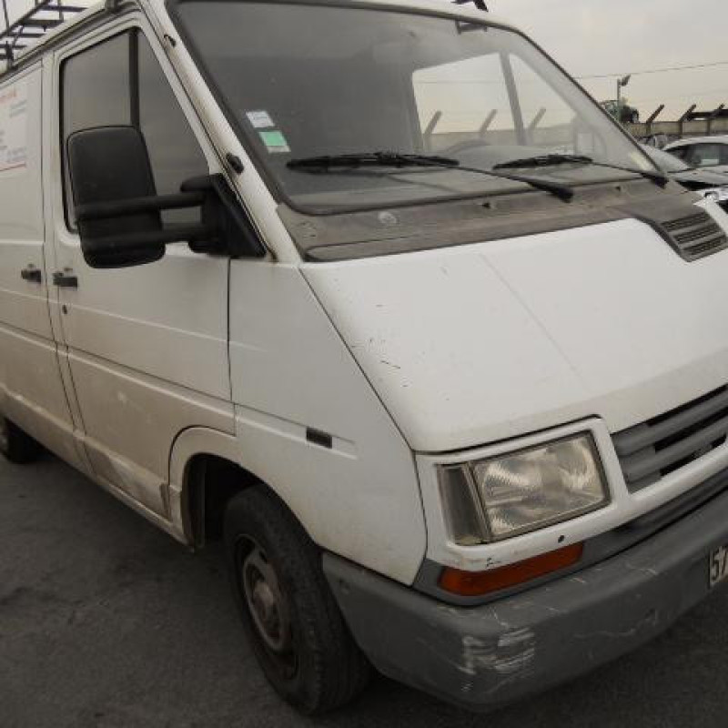 Traverse superieure RENAULT TRAFIC 1 Photo n°3