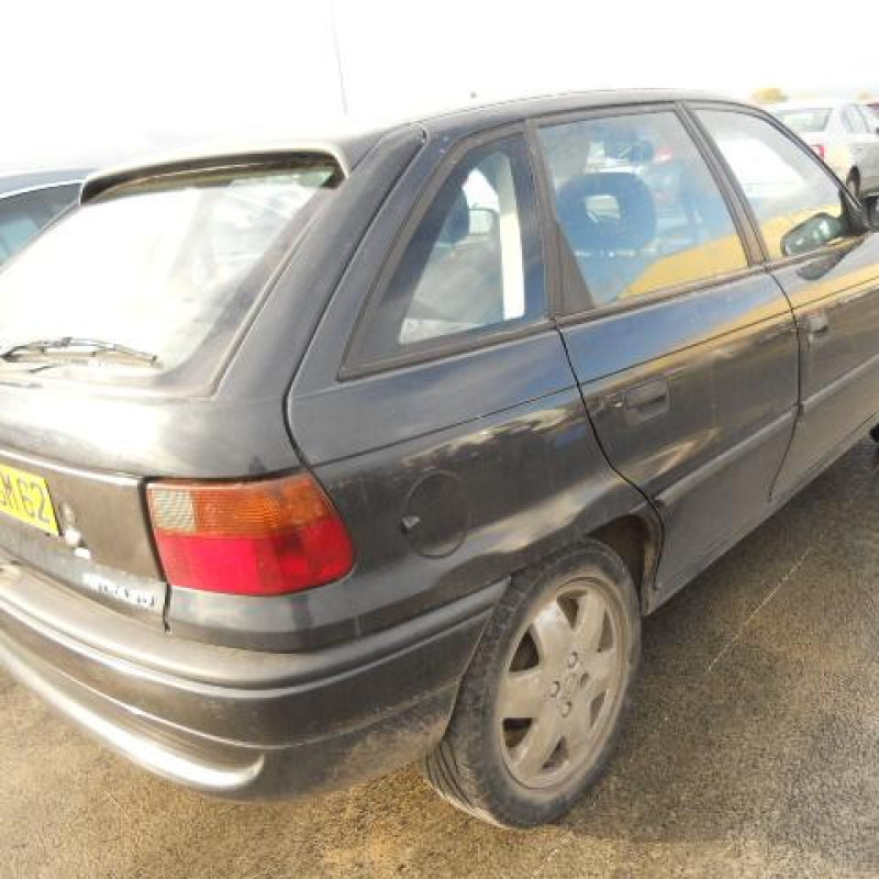 Cremaillere assistee OPEL ASTRA F Photo n°4