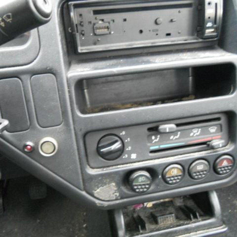 Cremaillere assistee PEUGEOT 106 Photo n°7