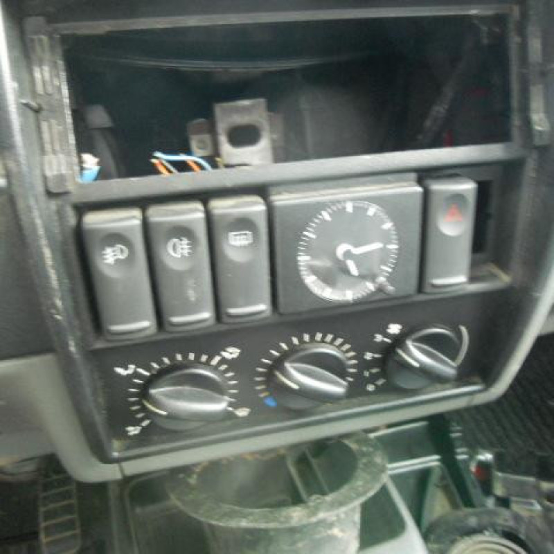 Moto ventilateur radiateur RENAULT R19 Photo n°8