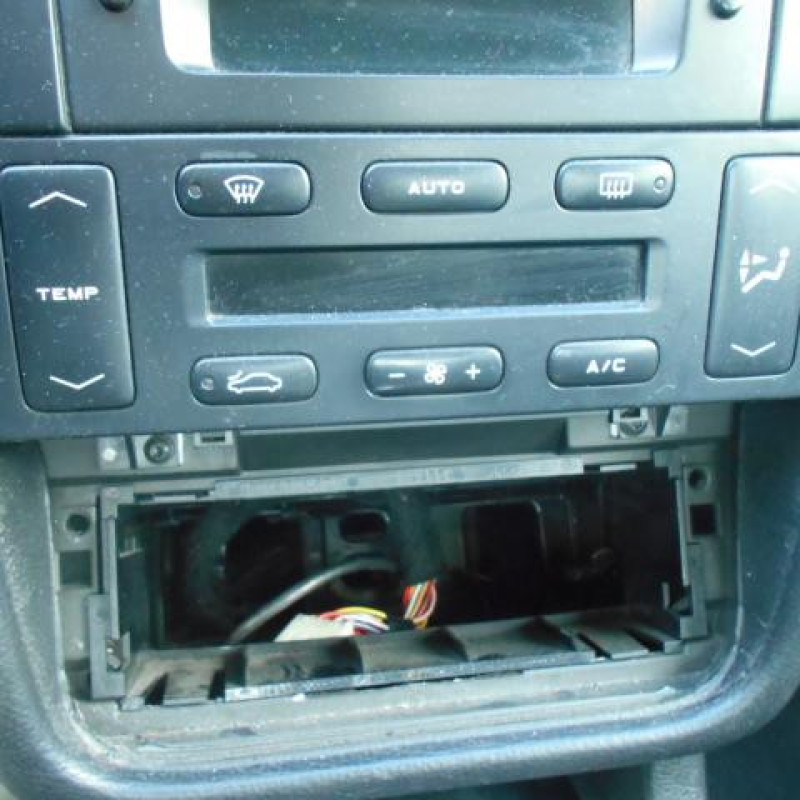 Bloc ABS (freins anti-blocage) PEUGEOT 406 Photo n°10