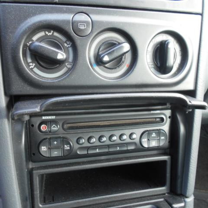 Optique avant principal gauche (feux)(phare) RENAULT LAGUNA 1 Photo n°9