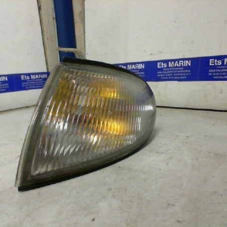 Optique avant secondaire gauche (feux)(clignotant) HYUNDAI PONY 3 Photo n°1