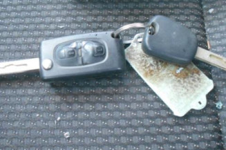 Com (Bloc Contacteur Tournant+Commodo Essuie Glace+Commodo Phare) PEUGEOT 207