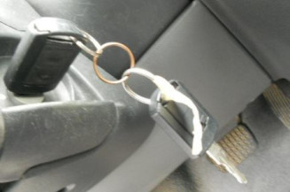 Pivot de moyeu avant droit OPEL CORSA C