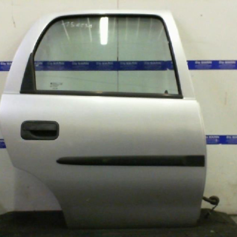 Porte arriere droit OPEL CORSA B Photo n°1