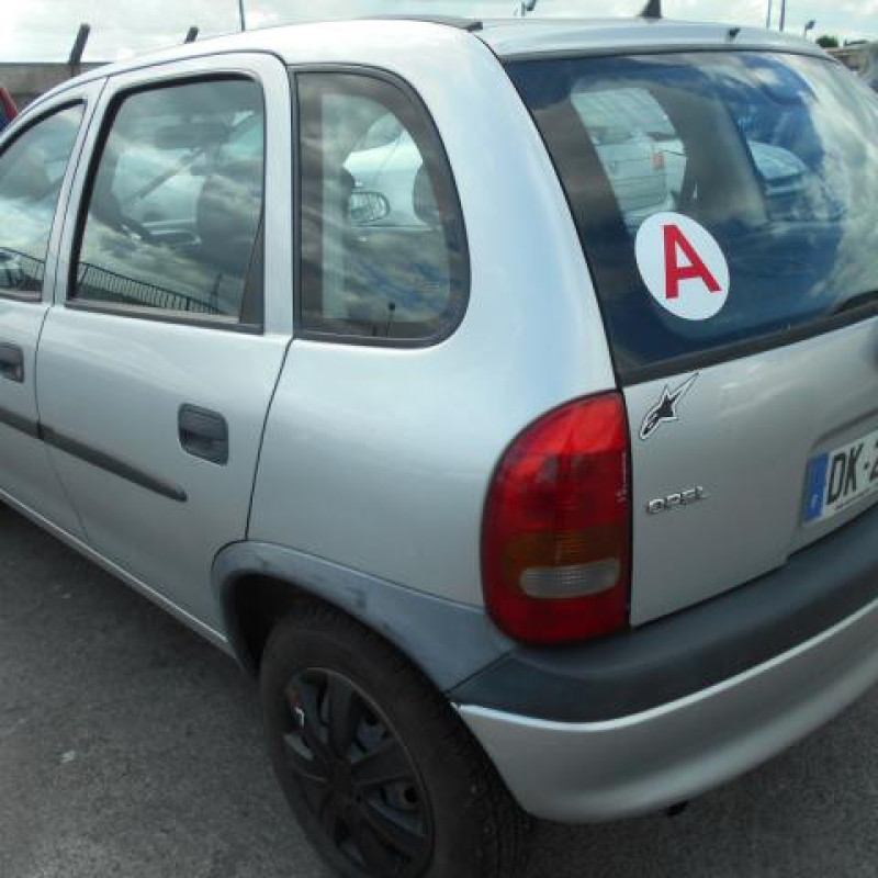 Porte arriere droit OPEL CORSA B Photo n°5