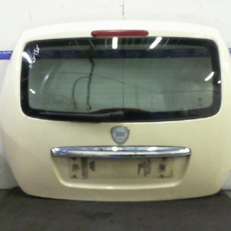 Malle/Hayon arriere LANCIA YPSILON 4 Photo n°1