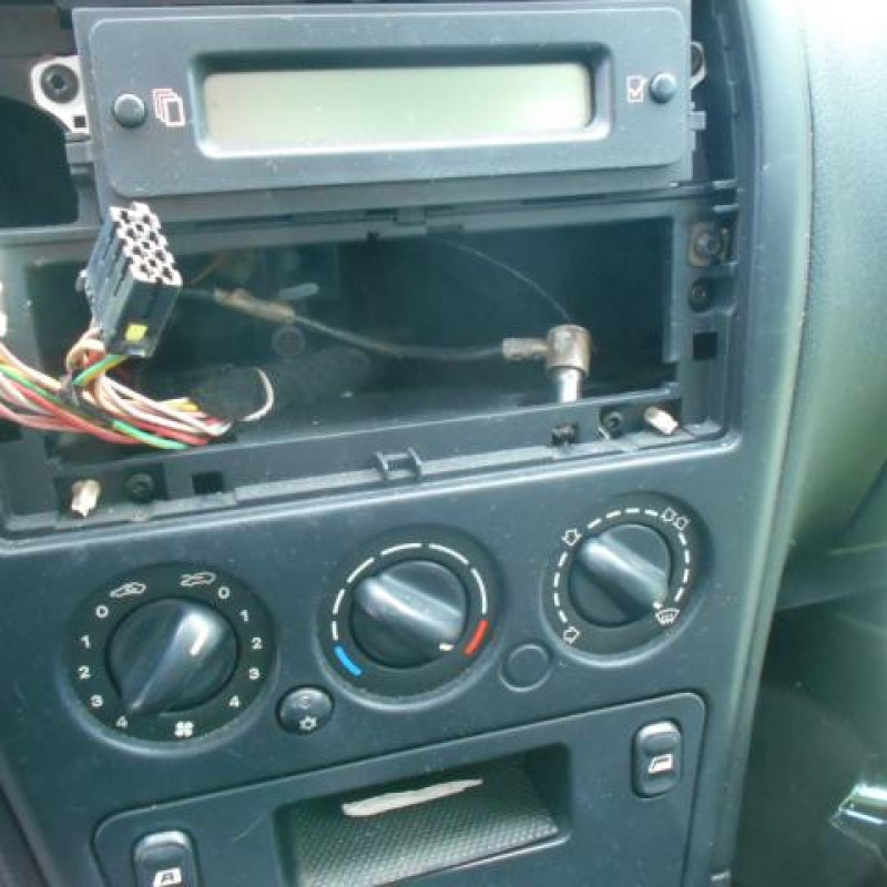 Bloc ABS (freins anti-blocage) CITROEN XSARA Photo n°9