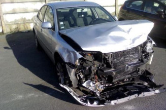 Amortisseur avant droit VOLKSWAGEN PASSAT 4
