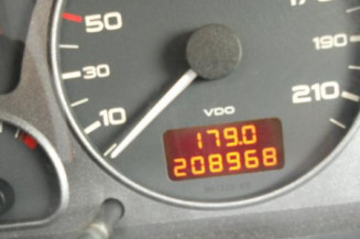 Bras essuie glace avant droit PEUGEOT 306