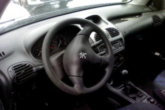 Bras essuie glace avant droit PEUGEOT 206