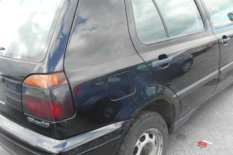 Leve vitre mecanique avant droit VOLKSWAGEN GOLF 3