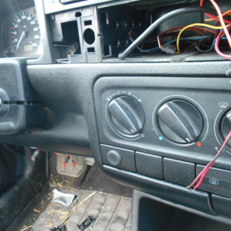 Leve vitre mecanique avant droit VOLKSWAGEN GOLF 3 Photo n°7