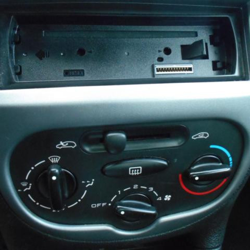 Bras essuie glace avant droit PEUGEOT 206 Photo n°8