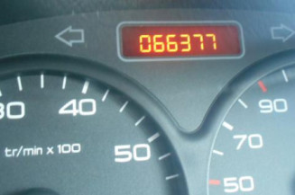 Bras essuie glace avant droit PEUGEOT 206
