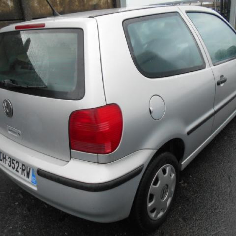 Feu arriere principal droit (feux) VOLKSWAGEN POLO 3 Photo n°6