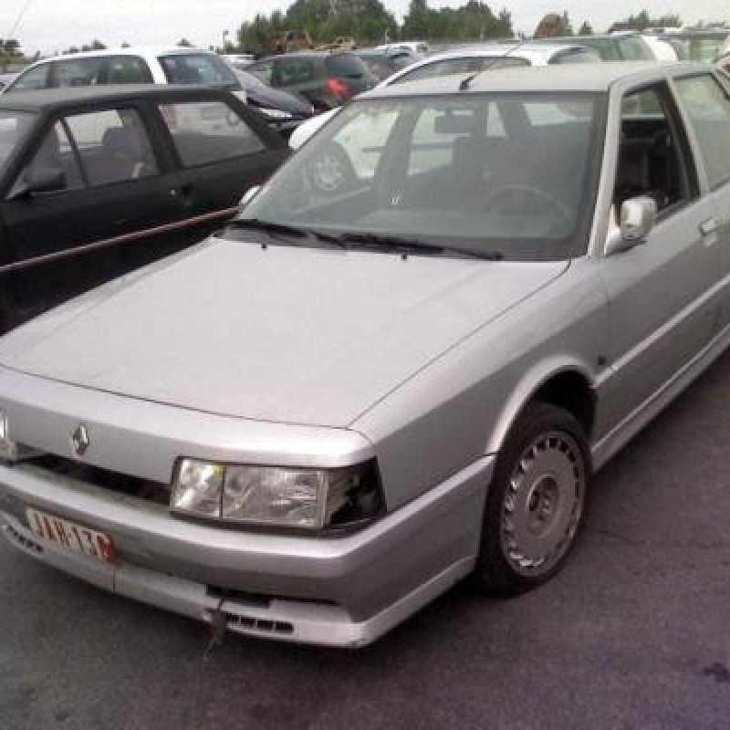 Malle/Hayon arriere RENAULT R21 Photo n°2