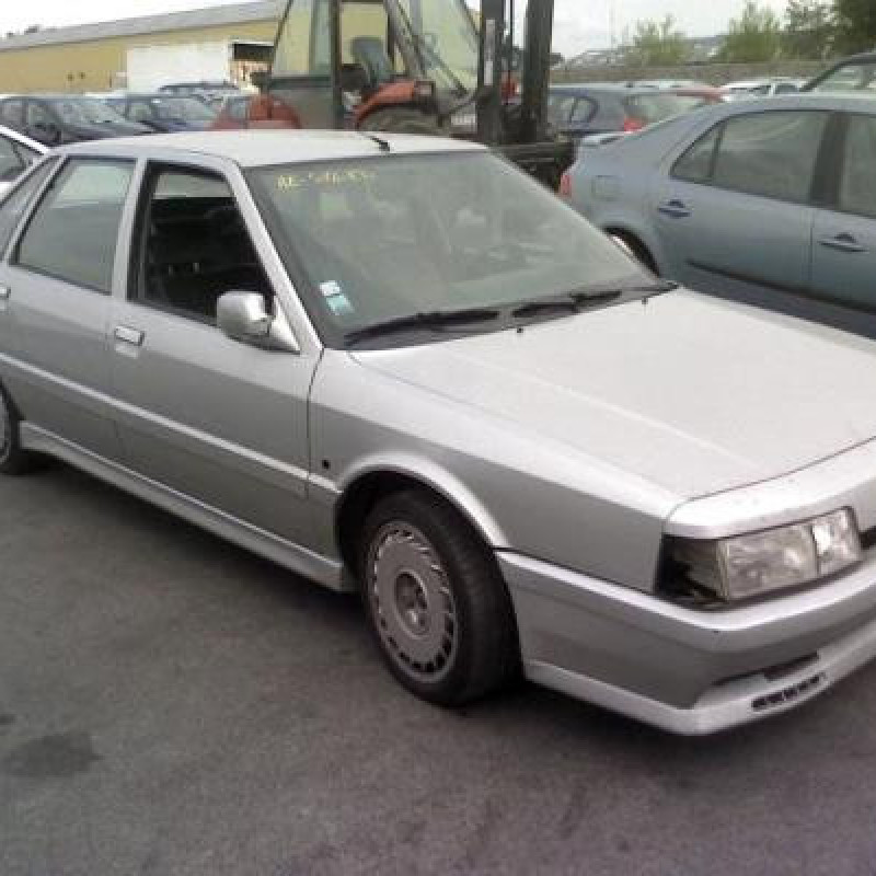 Malle/Hayon arriere RENAULT R21 Photo n°3