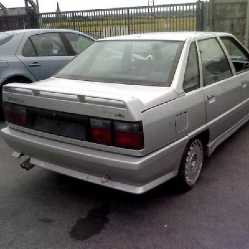 Malle/Hayon arriere RENAULT R21 Photo n°4