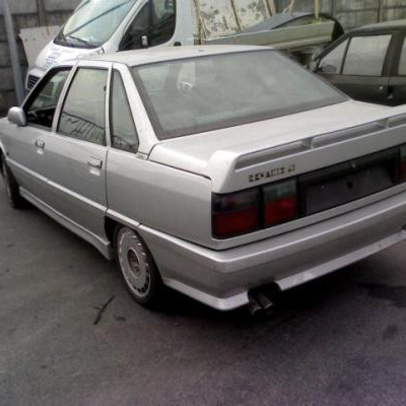 Malle/Hayon arriere RENAULT R21 Photo n°5