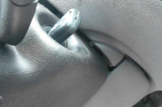 Bras essuie glace avant droit PEUGEOT 206