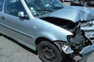 Bras essuie glace avant droit VOLKSWAGEN POLO 3