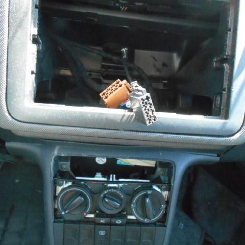 Bras essuie glace avant droit VOLKSWAGEN POLO 3 Photo n°7