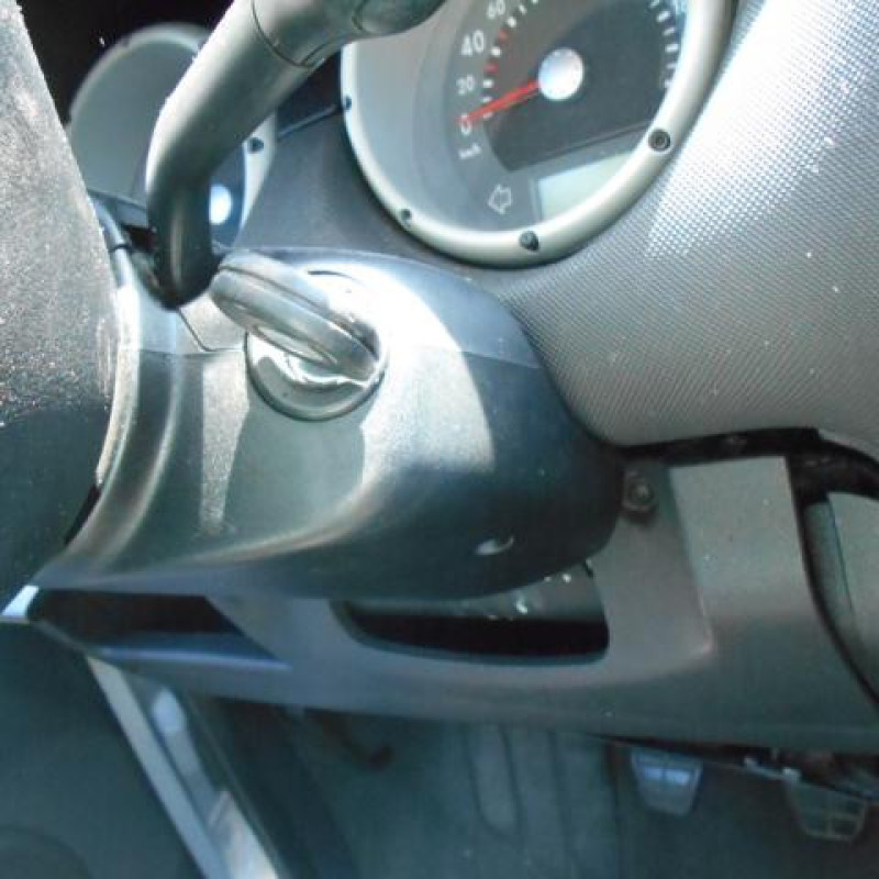 Bras essuie glace avant droit VOLKSWAGEN POLO 3 Photo n°8