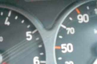 Bras essuie glace avant droit PEUGEOT 206