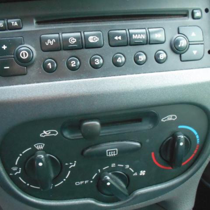 Bras essuie glace avant droit PEUGEOT 206 Photo n°8