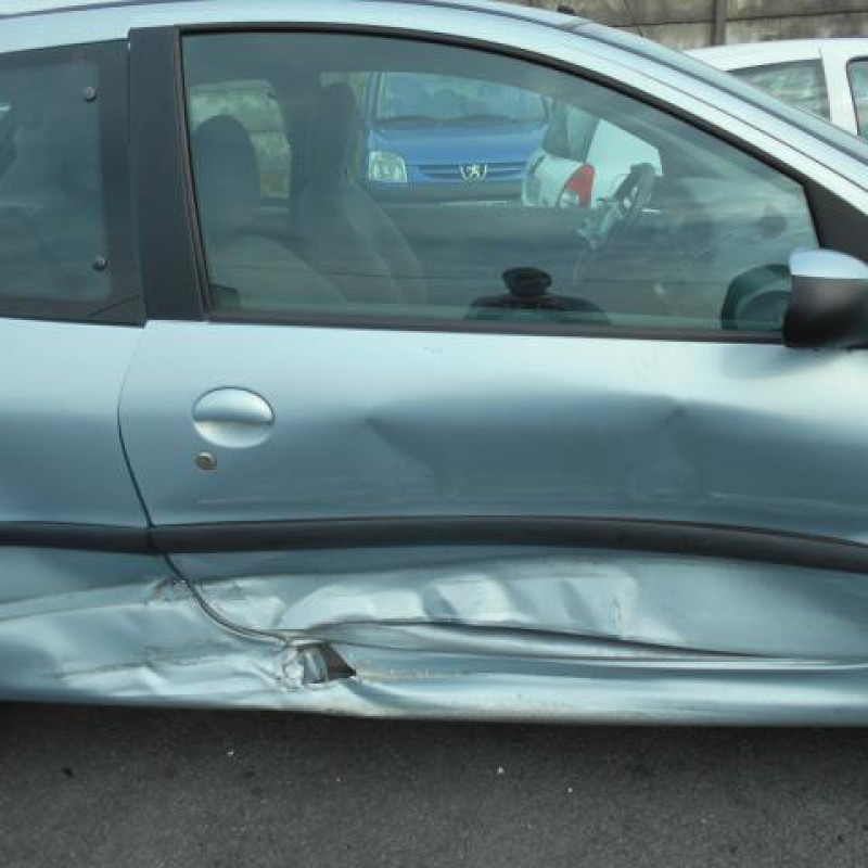 Bloc ABS (freins anti-blocage) PEUGEOT 206 Photo n°5