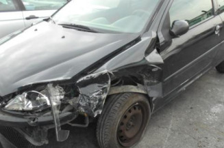 Bras essuie glace avant droit PEUGEOT 206