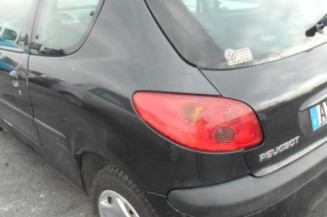 Bras essuie glace avant droit PEUGEOT 206