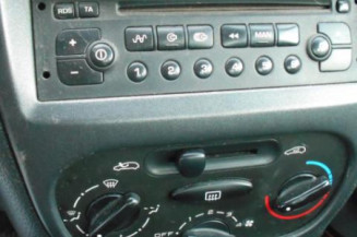 Bras essuie glace avant droit PEUGEOT 206