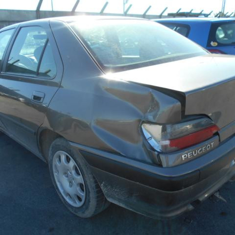 Retroviseur gauche PEUGEOT 406 Photo n°12