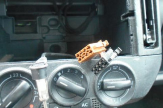 Bras essuie glace avant droit VOLKSWAGEN POLO 4