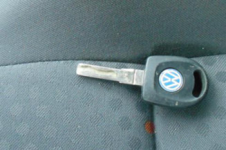 Bras essuie glace avant droit VOLKSWAGEN POLO 4