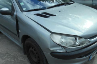Bras essuie glace avant droit PEUGEOT 206