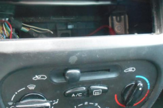 Bras essuie glace avant droit PEUGEOT 206