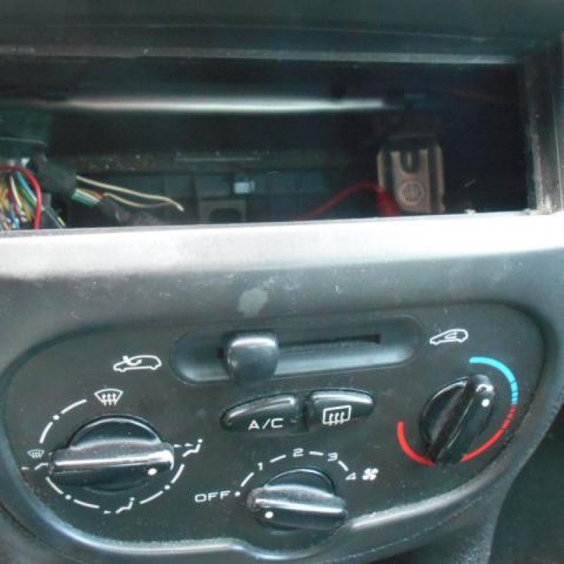 Bras essuie glace avant droit PEUGEOT 206 Photo n°7