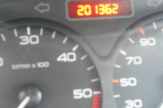 Bras essuie glace avant droit PEUGEOT 206