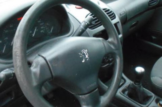 Bras essuie glace avant gauche PEUGEOT 206