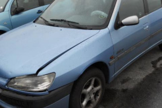 Bras essuie glace avant droit PEUGEOT 306