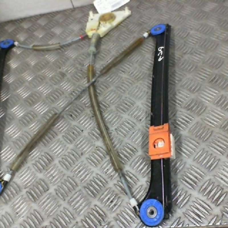 Leve vitre electrique avant droit AUDI A3 2 Photo n°1