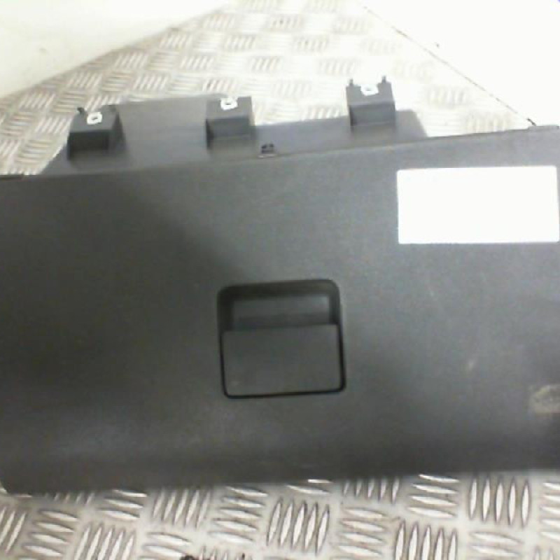 Boite a gants VOLKSWAGEN FOX Photo n°1