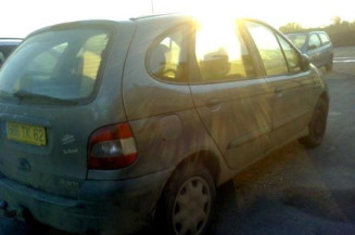 Bras essuie glace avant droit RENAULT SCENIC 1