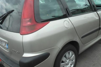 Bras essuie glace avant droit PEUGEOT 206