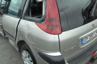 Bras essuie glace avant droit PEUGEOT 206